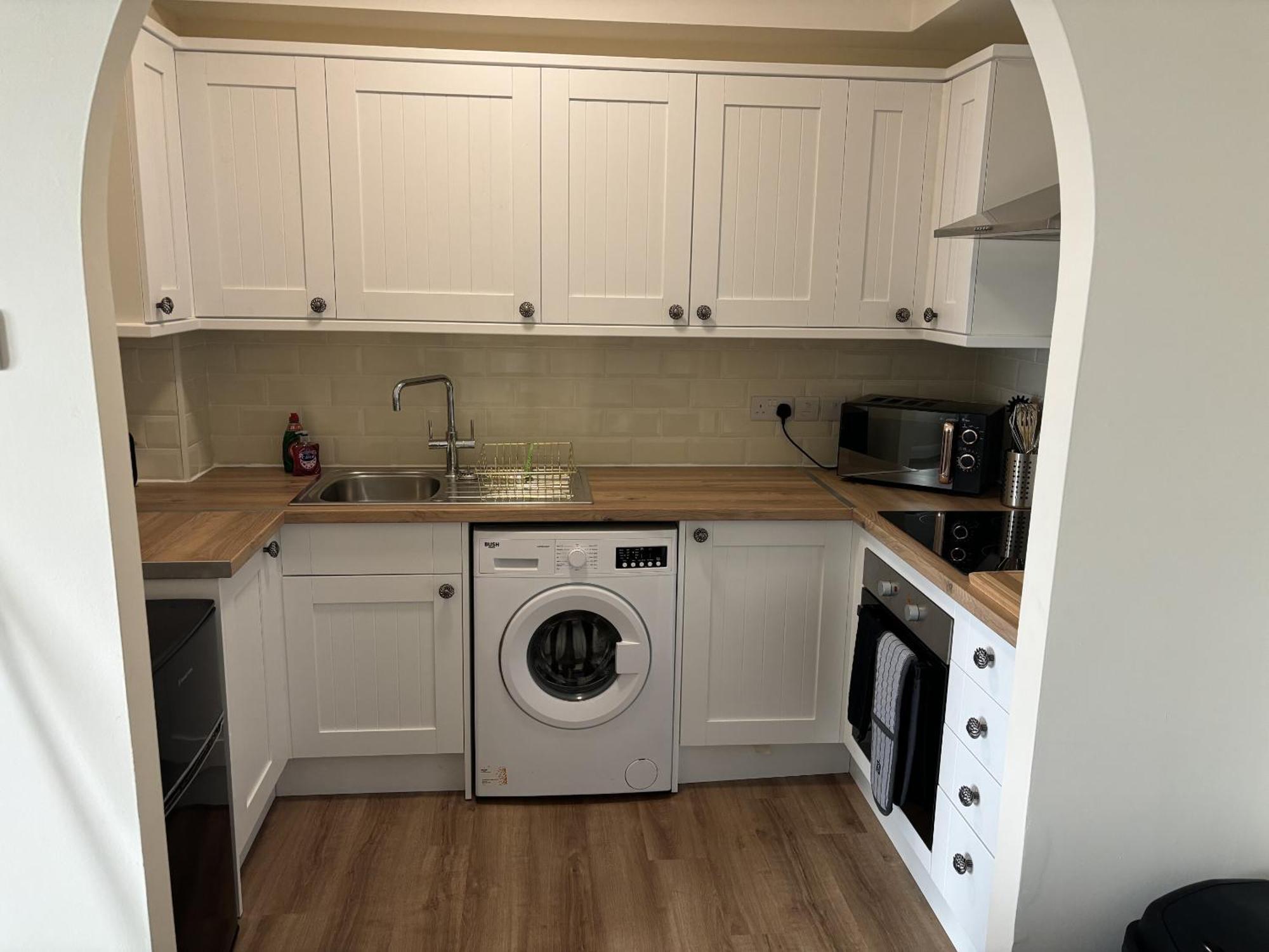 Central - 1 Bed, Cosy Retreat سويندون المظهر الخارجي الصورة